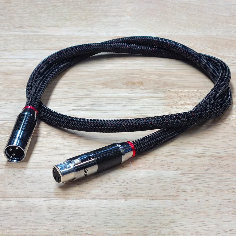 Takshaka Digital aes/XLR image 1